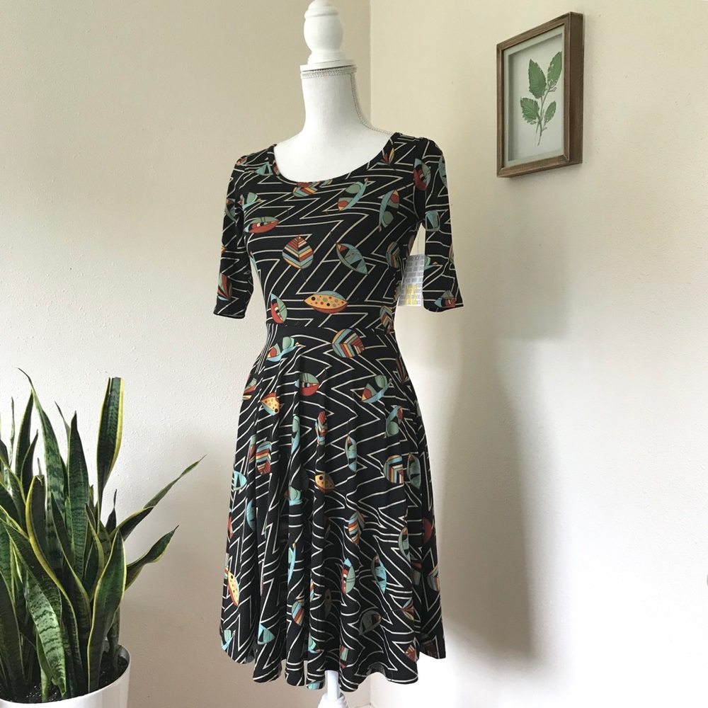 NWT LuLaRoe Nicole Dress Mod Leaf Print
